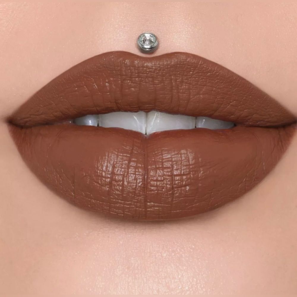 Jeffree Star~Plastic Surgery
Velour Liquid LipStick NIB
 (MSRP$22) MAKEUP